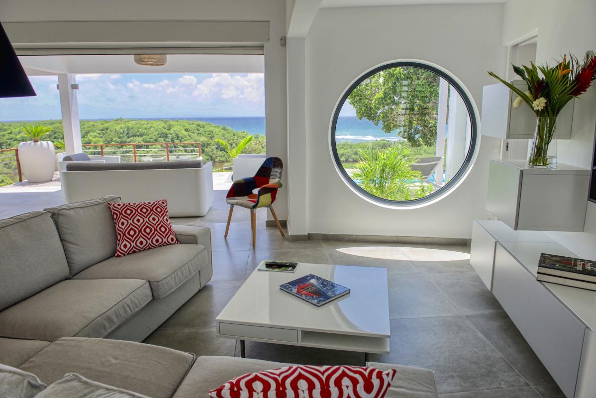 12.Location villa piscine vue mer Sainte Anne Guadeloupe